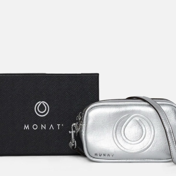 NEW Monet Shimmering Silver Crossbody Bag W- Dust cloth& Box  Beautiful !! - Picture 10 of 15